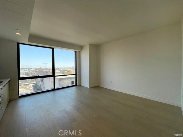 Foto del edificio - 400 S Broadway