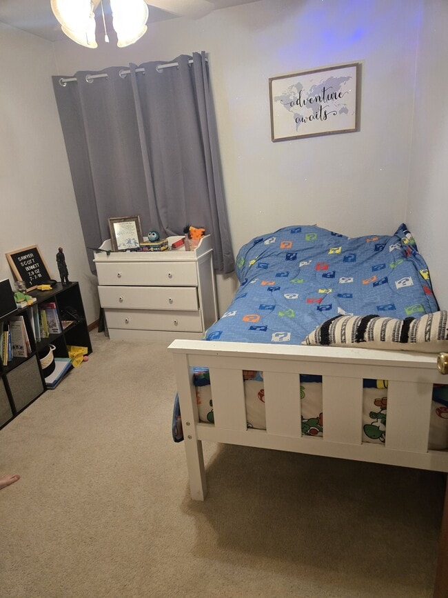 Foto del edificio - 4137 Cotopaxi Dr