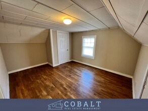 Building Photo - 823 N 8th St