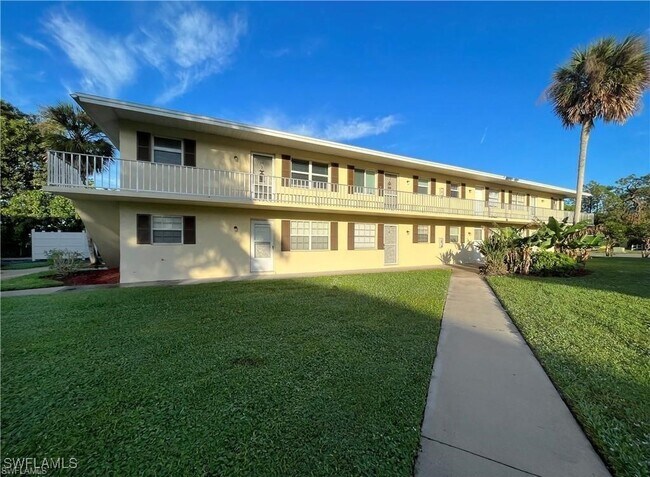 Foto del edificio - 3325 Arpt Rd S