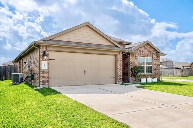 Foto del edificio - 3227 Zephyr Park Ln