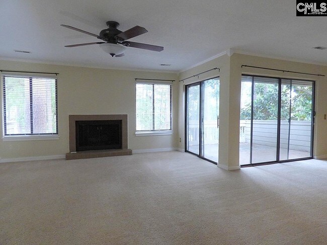 Building Photo - 39 Woodwind Ct