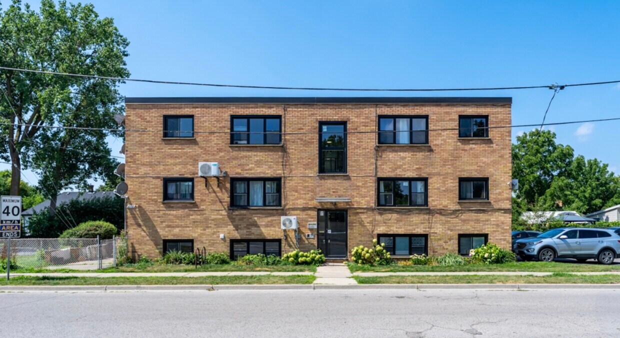 Primary Photo - Beautiful 1 Bedroom 1 Bathroom Unit availa...