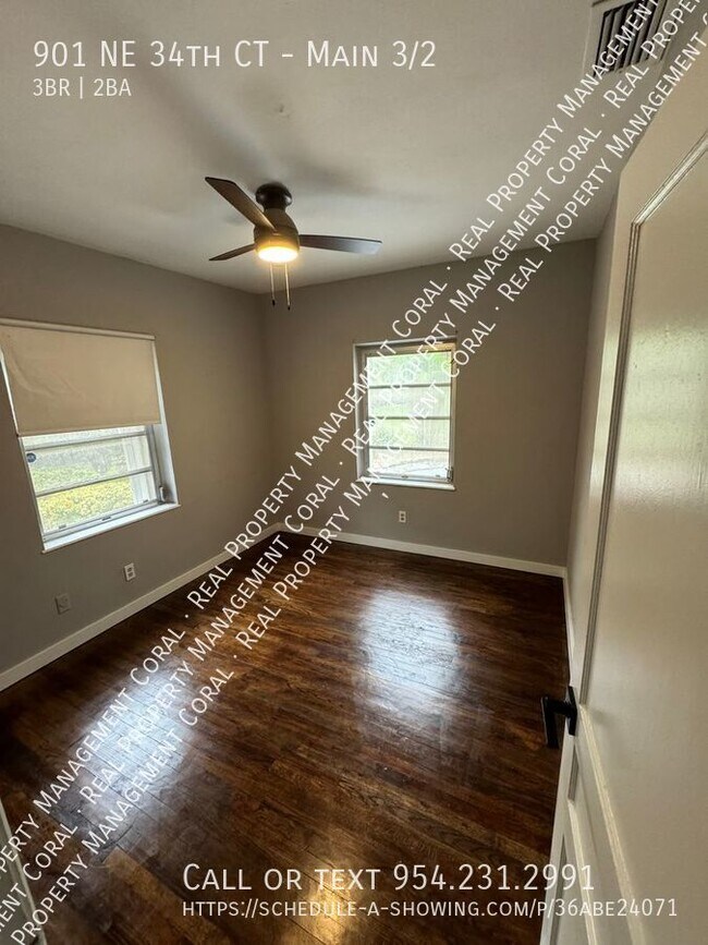 Building Photo - 901 NE 34th Ct