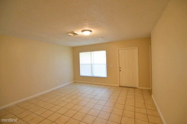Building Photo - 6580 SW 20th St