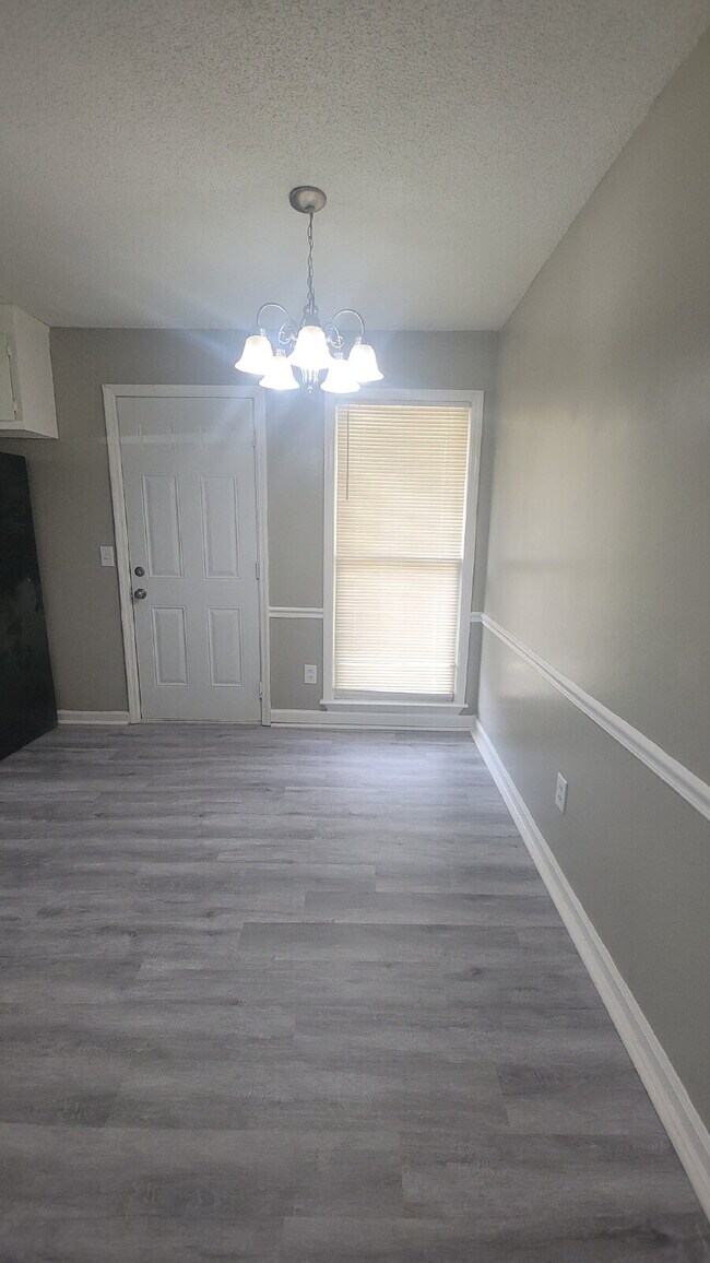 Foto del edificio - 1 month free Section 8 accepted Spacious 2-Bed, 2-Bath Sanctuary in Huntsville – Your Ideal Retre...
