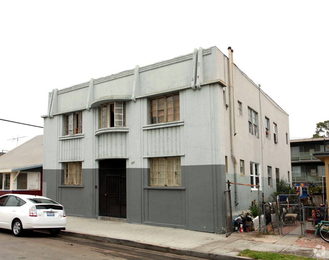 Foto del edificio - 322 Daisy Ave