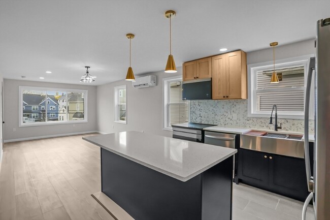 Foto del edificio - 53 Comstock Ave