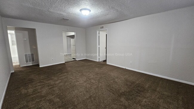 Building Photo - 9658 Gibson Ave