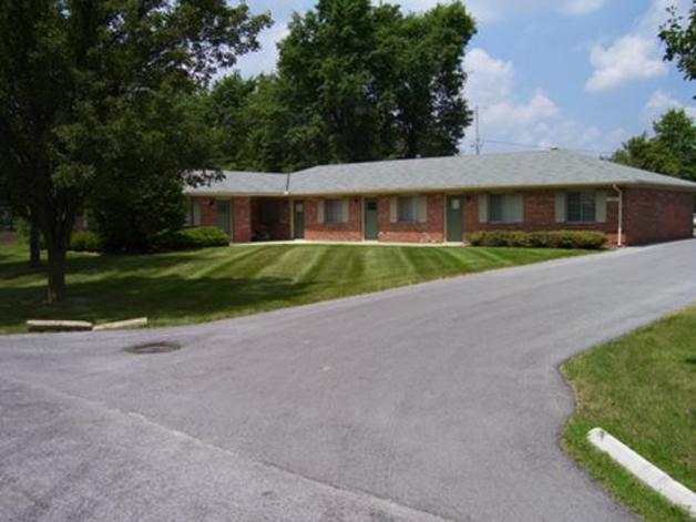 Building Photo - Towne & Country Apartments