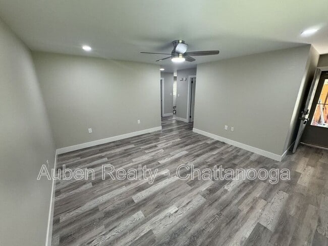 Foto del edificio - 405 Missionary Ave