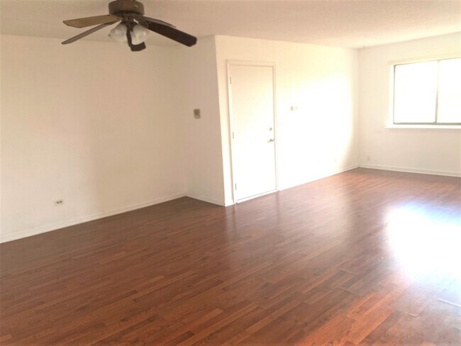 Foto del edificio - 1472 Carol Ct