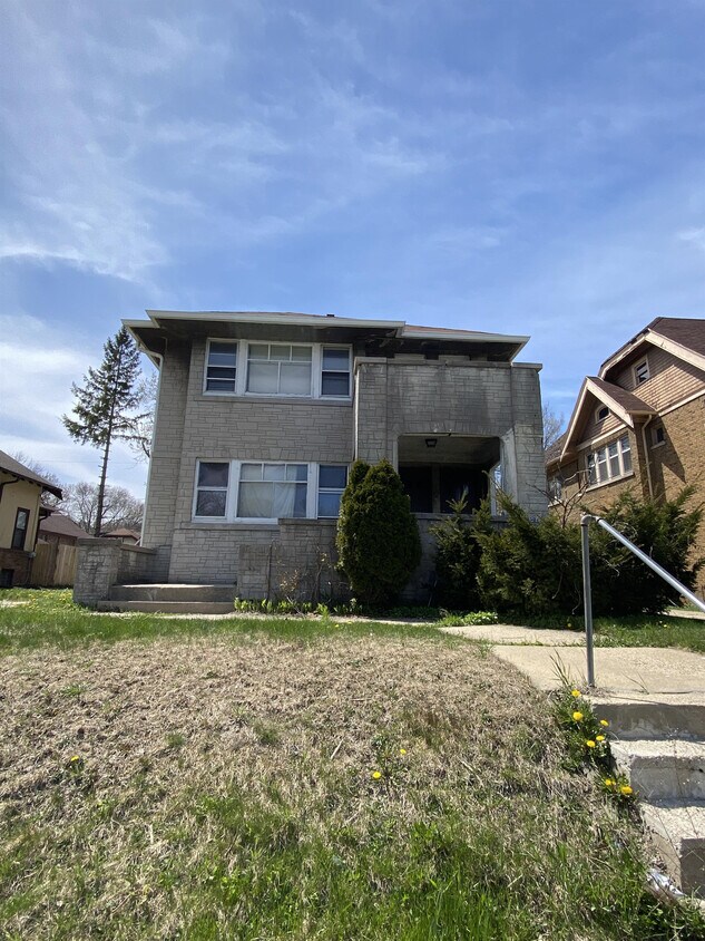 Primary Photo - 3019 N Sherman Blvd
