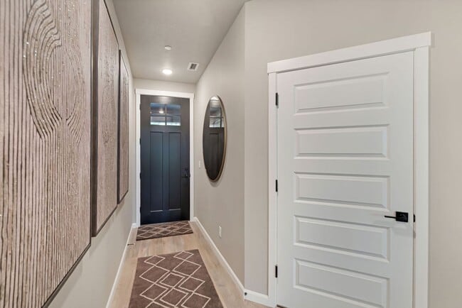 Photo - 7001 NE 132nd Way House