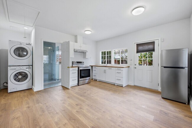 Foto del edificio - 570 W Montana St