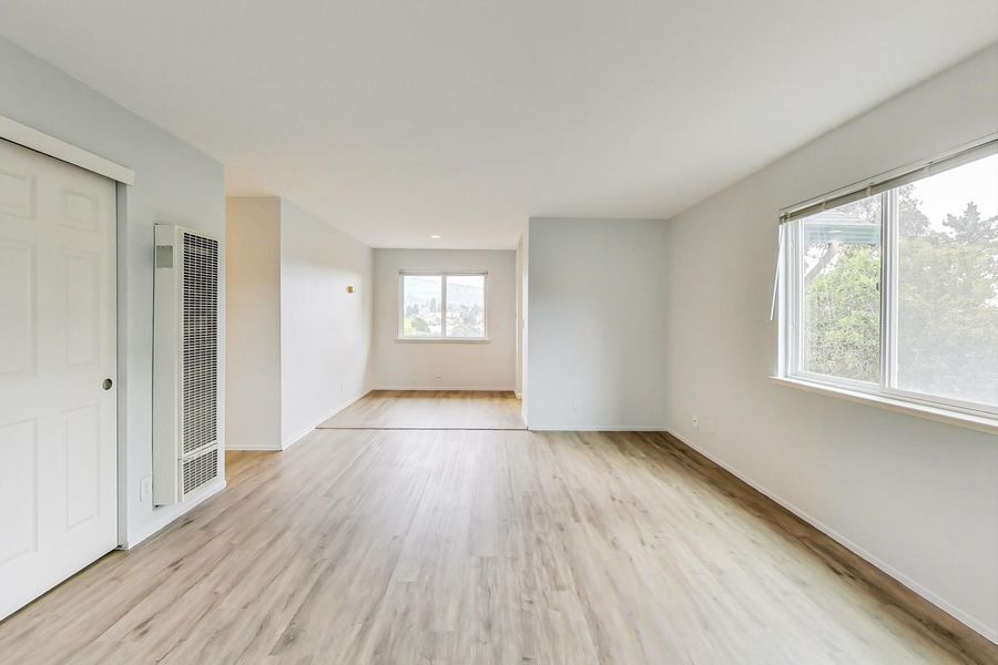 Primary Photo - Bright Oasis, 3bd/1ba Apartment. One month...