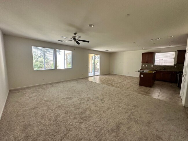 Foto del edificio - 4306 W Lark Ave