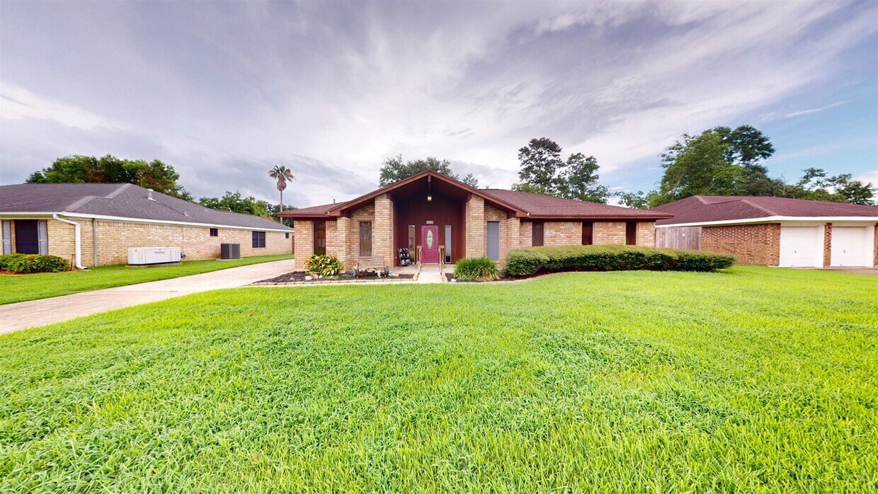 Foto principal - 1120 Brandywine Dr