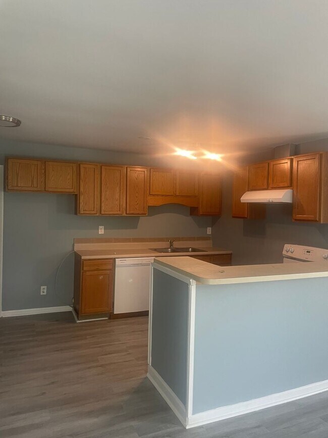 Foto del edificio - Knoxville 37920 - 3 bedroom, 1 bath home -...