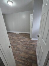 Building Photo - 2207 S Walnut St