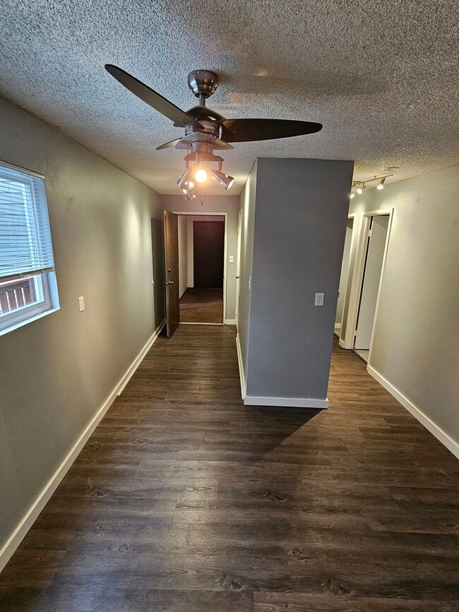 Foto del interior - Interlakken Apartments - Bothell - Renovat...