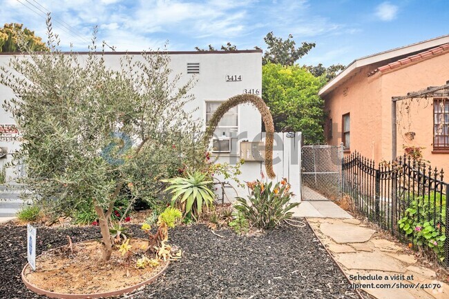 Building Photo - 3416 1/2 Bronson Ave