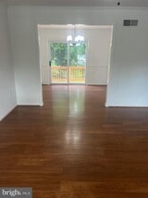 Building Photo - 13011 Kidwell Dr