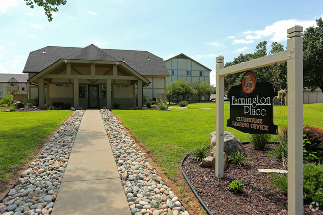 Clubhouse - Spring Ridge Village