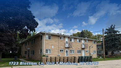 Building Photo - 1723 Blossom Ln