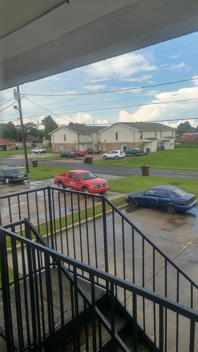 112 Oak Ridge Ave, Donaldsonville, LA 70346 House Rental in