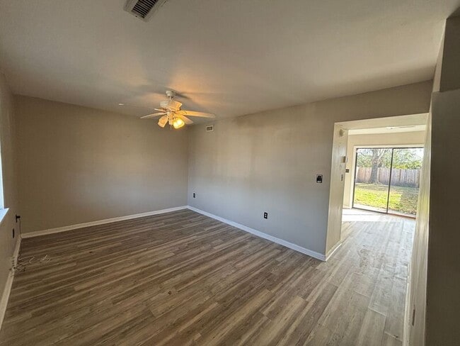 Building Photo - 5039 Popperdam Creek Dr