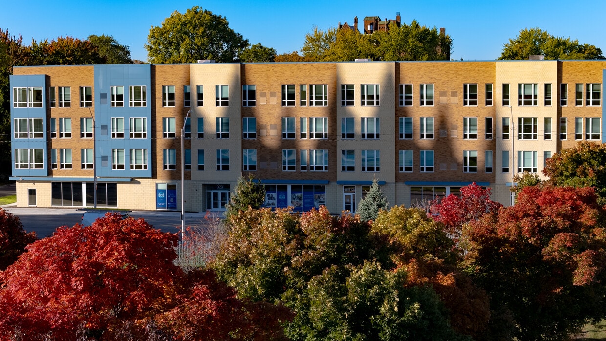 Primary Photo - Cathedral Arts Apartments