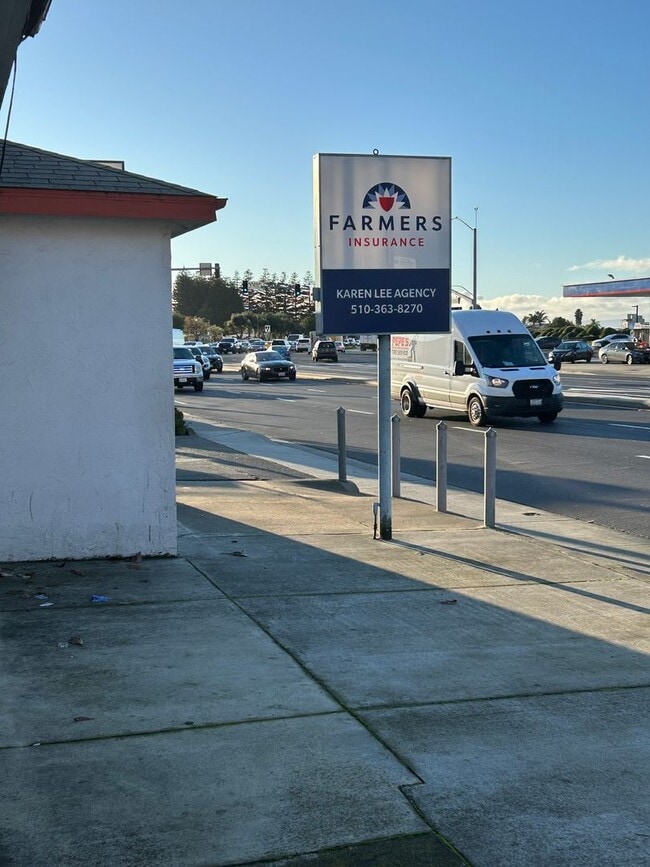 Foto del edificio - 966 W Winton Ave