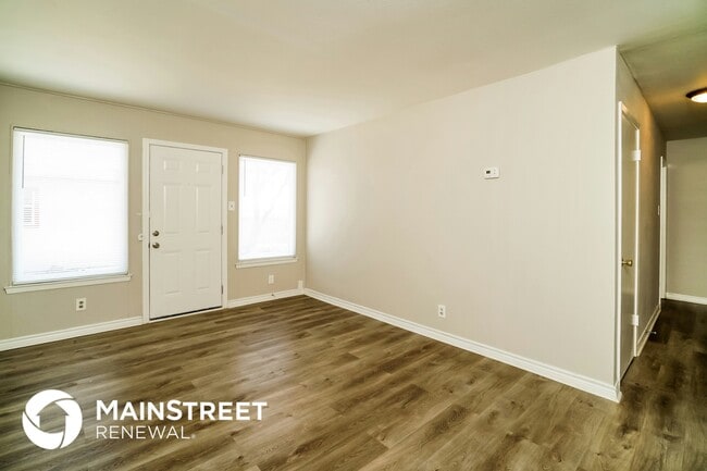 Building Photo - 13406 Chesterton Dr