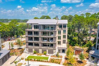 Building Photo - 5320 Southern Pines Ln