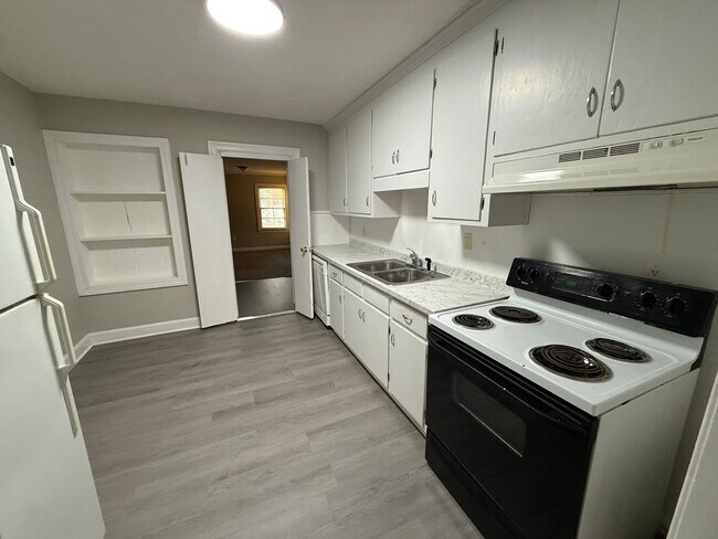 Foto del edificio - 208 Anderson St