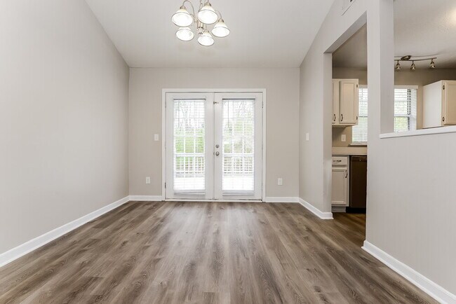 Foto del edificio - 2443 Deep Shoals Cir
