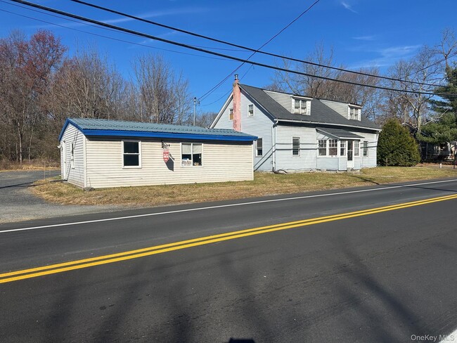 Building Photo - 1110 NY-94