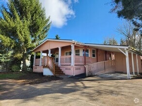 Building Photo - 31828 Hydrangea Ln