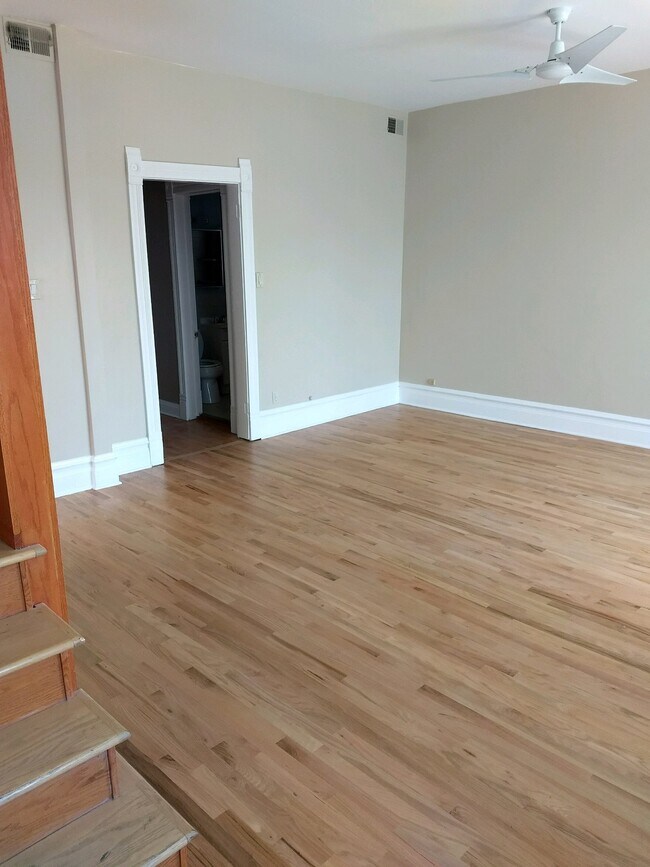 Foto del edificio - 1132 W Roscoe St