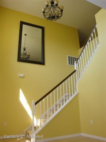 Building Photo - 724 Valrico Hills Ln