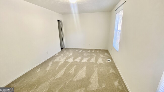 Building Photo - 2944 Aspen Woods Entry