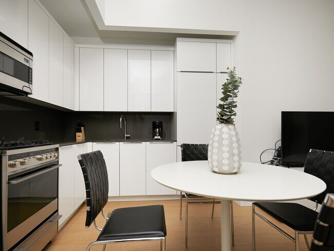 Foto del edificio - 101 Kensington Ave