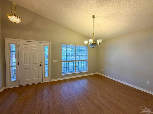 Building Photo - 7903 Cayenne Way