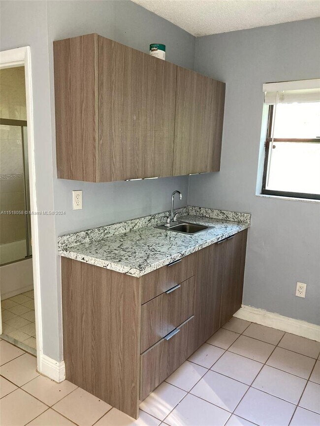 Foto del edificio - 1435 SW 119th Ct