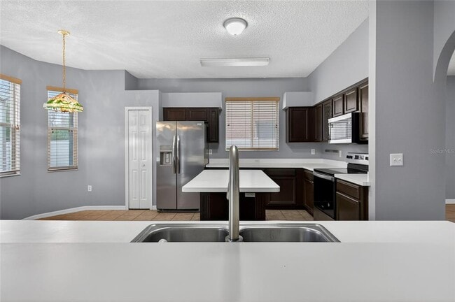 Building Photo - 4210 Harbor Lake Dr