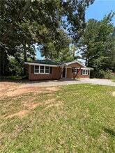 Building Photo - 10591 Flat Shoals Rd