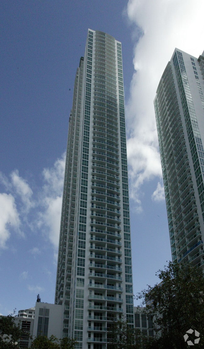 Building Photo - The Plaza on Brickell