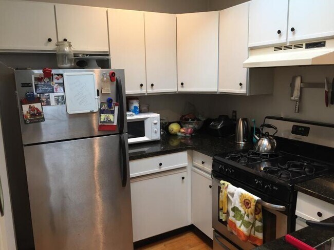 Photo - 449 2nd W St Apartment