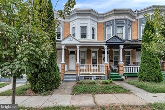 Building Photo - 3027 Walbrook Ave